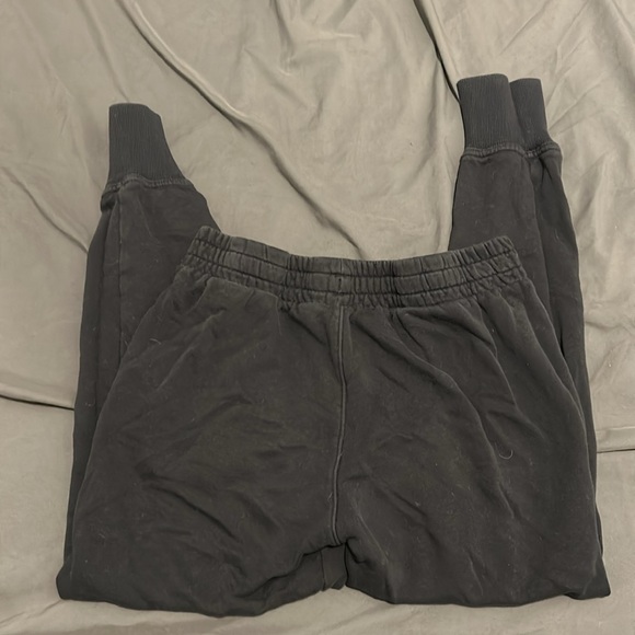 Under armour joggers - Picture 2 of 3